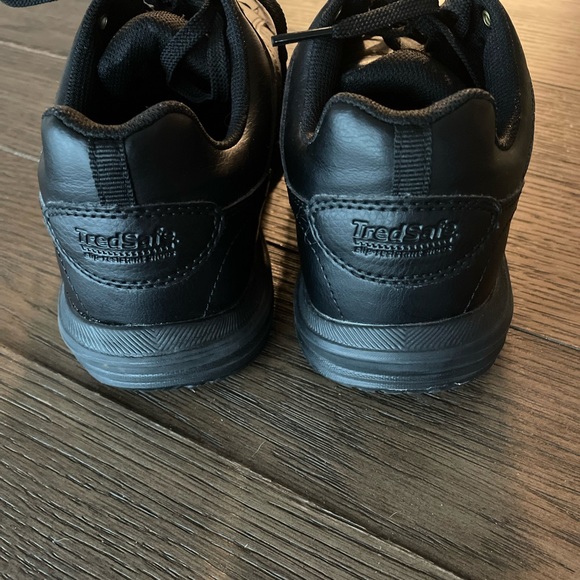 TredSafe slip resistant shoes - Picture 4 of 6